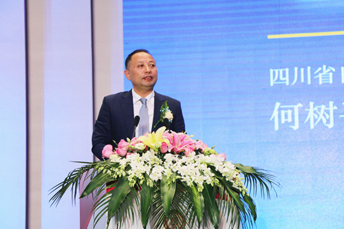 何市长_副本.jpg