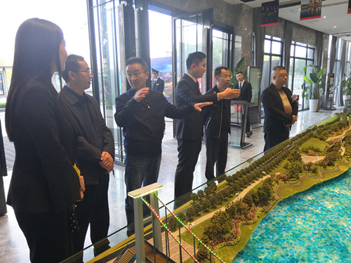 刘义书记带队调研走访自贡市房地产商会会员企业2_副本.jpg