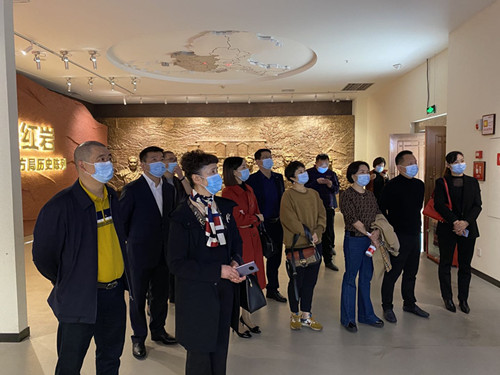 富顺县工商联赴重庆开展理想信念教育实践和考察学习活动3.jpg